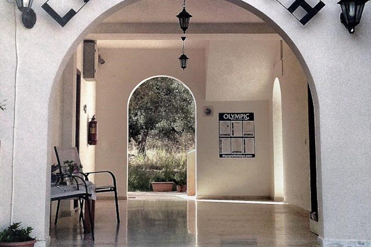 Labyrinth Studios Плакиас Экстерьер фото